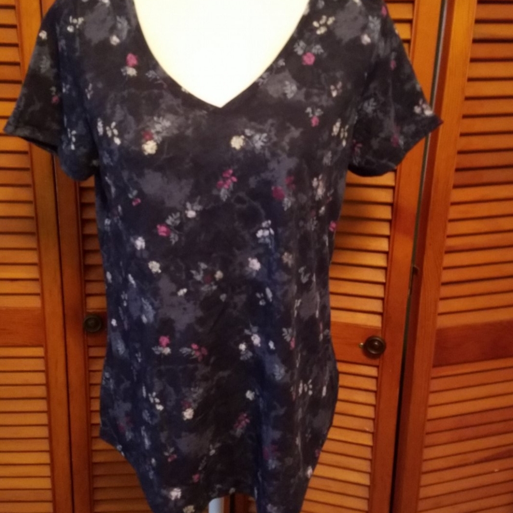 BNWT Sonoma Tee Shirt